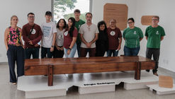 Oficina Escola de Restauro de Mobiliário Moderno no MAB - Museu de arte de Brasília