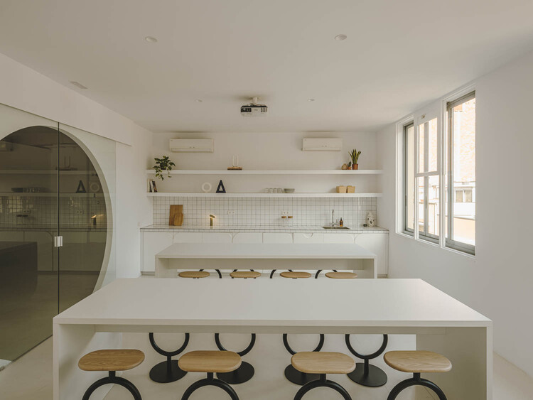 © سالفا لوبيز