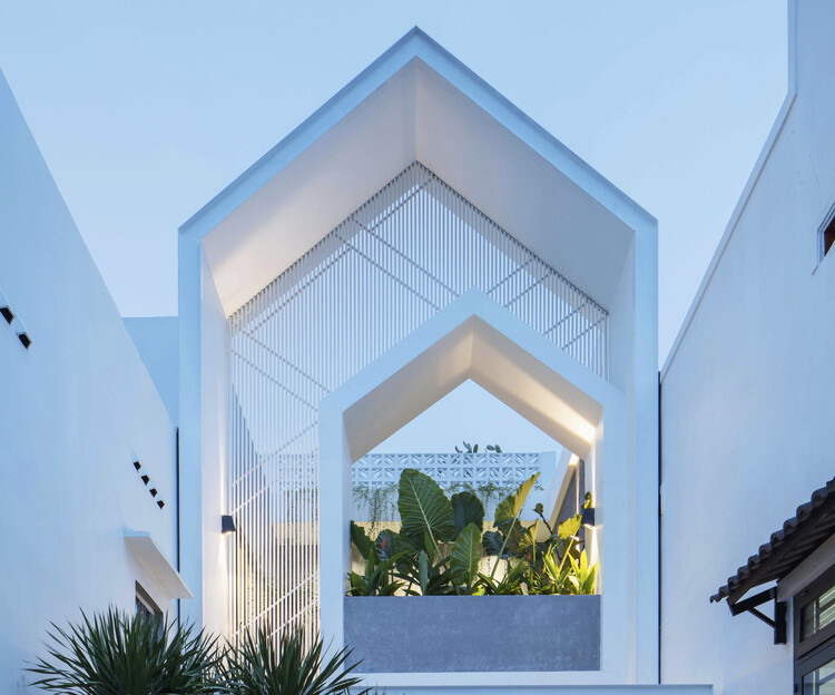 AT House / Hoang GK - More Images