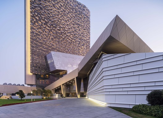 扬子江国际会议中心 / Morphosis Architects - 建筑图, 表皮