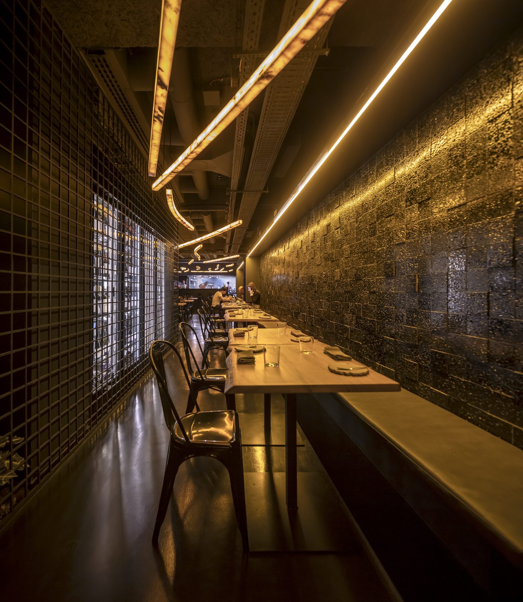 Galeria de Restaurante FOGO / João Tiago Aguiar Arquitectos 2