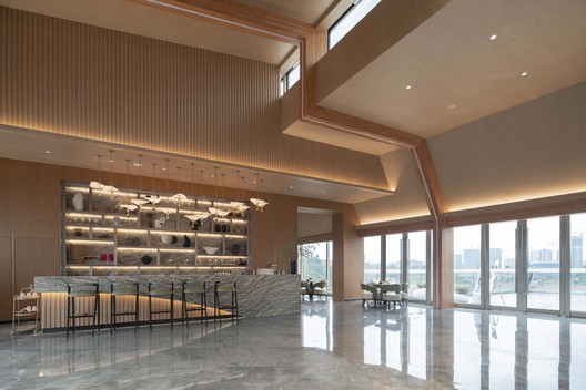 Centro de Entretenimento Yibin White Magnolia / Challenge Design - Fotografia de Interiores