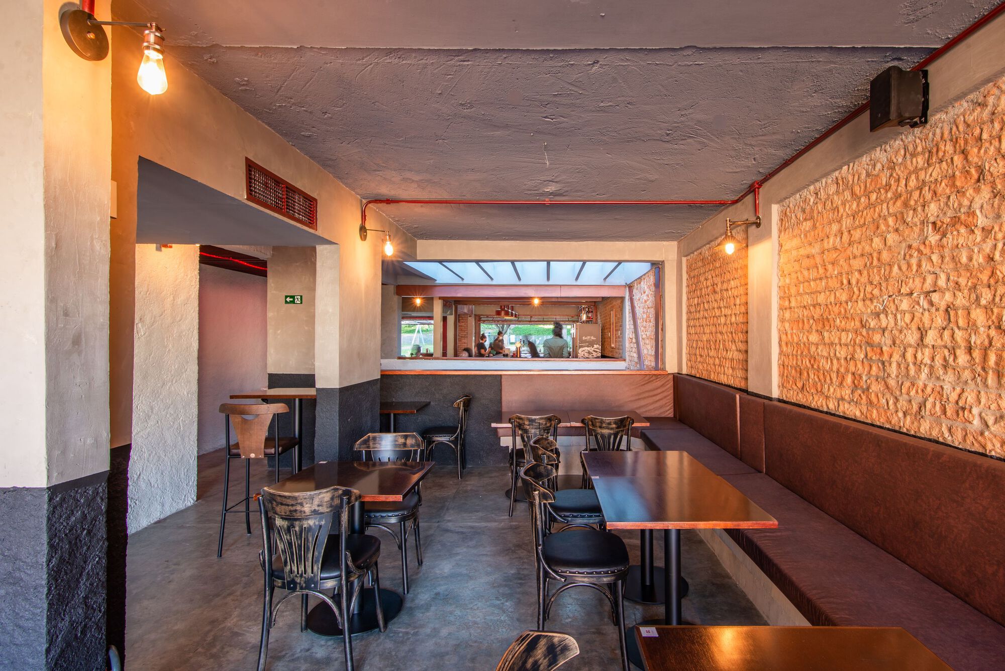 Gallery of OTRO Bar / Estúdio Mangava 9