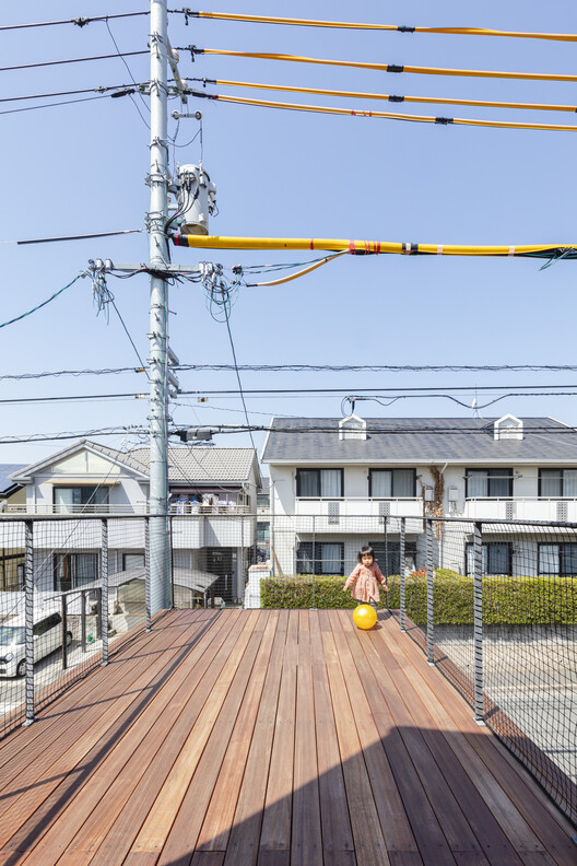 House in Tsukimiyama / Peak Studio - Exterior Photography, Deck