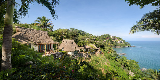Architecture and Sea: Outstanding Projects on the Beaches of Mexico - Image 23 of 38
