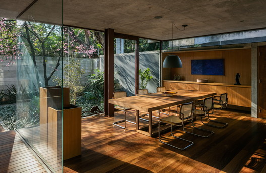 Luminaires: Models and Possibilities in Residential Projects - Image 2 of 20