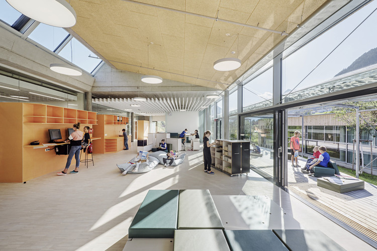 Se anuncian los 40 proyectos preseleccionados para el Premio Mies UE 2022 - Imagen 8 de 23