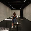 罗萨娜·蒙蒂尔在圣伊德方索学院呈献“三幕之白”展览 - Imagen 2 de 4