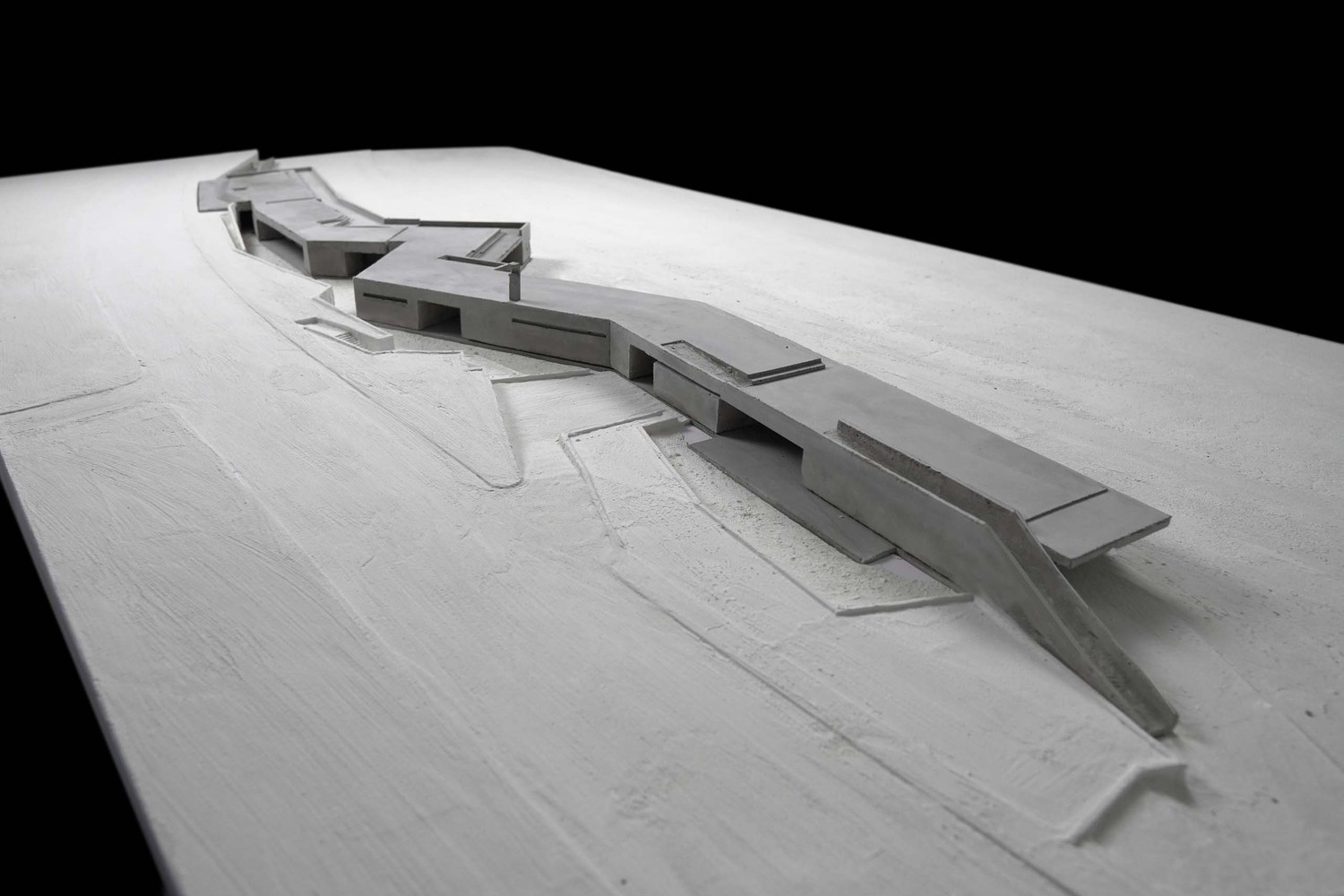 Gallery of Seaside Zigzag Building / TAO Trace Architecture Office 32