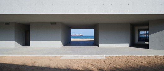Seaside Zigzag Building / TAO - Trace Architecture Office - Interior Photography