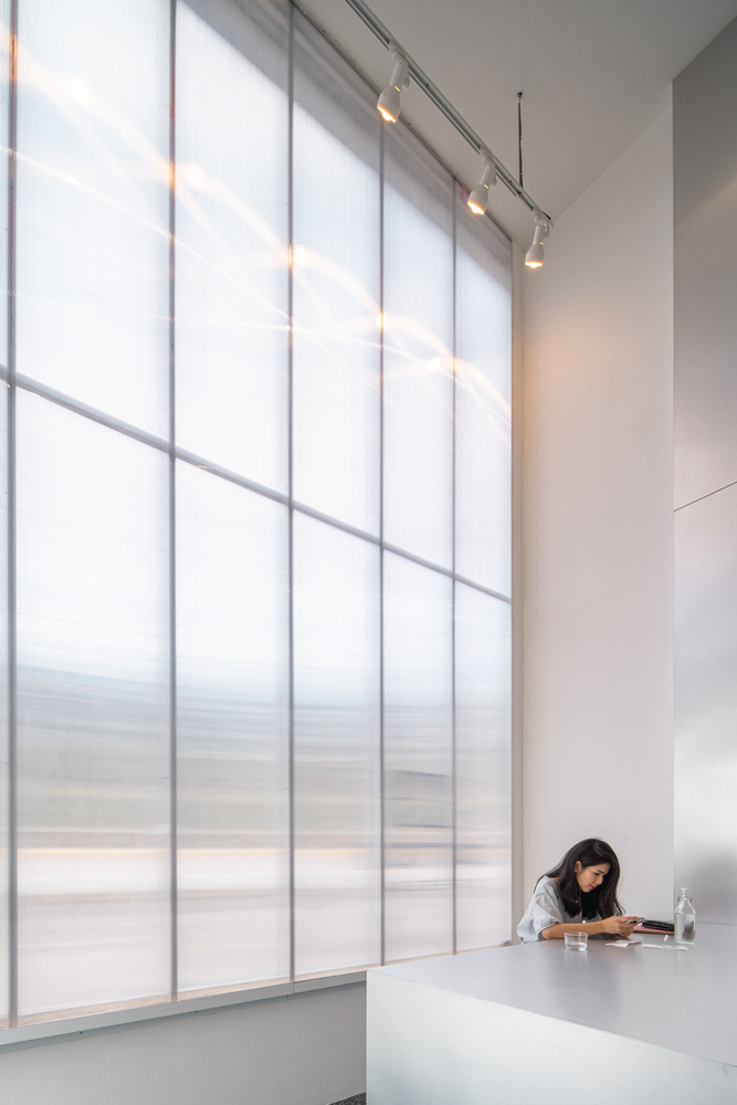 Gallery of Light as a Design Statement: Inspiring Ways to Manage ...