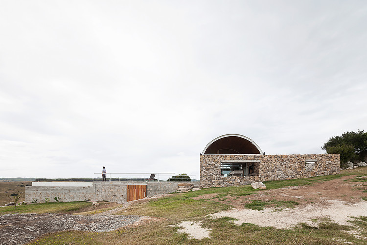 Meet the Winners of the 2021 Completed Work Competition in Uruguay - Image 1 of 21