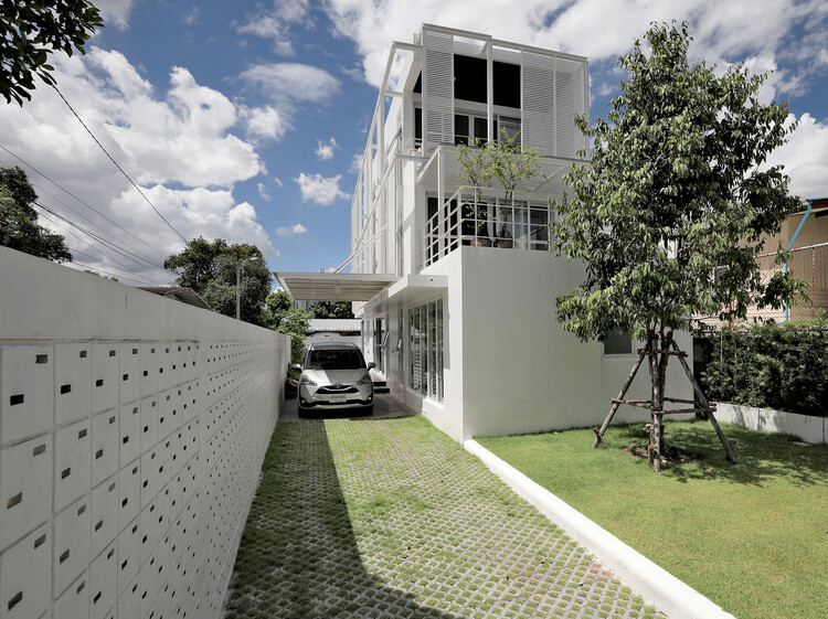 PM House / Office Architect9Kampanad - Exterior Photography, Windows, Facade