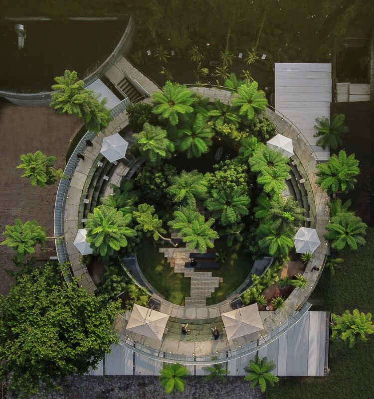 Cafeteria Tanatap Ring Garden / RAD+ar (Research Artistic Design + architecture) - Fotografia de Exterior