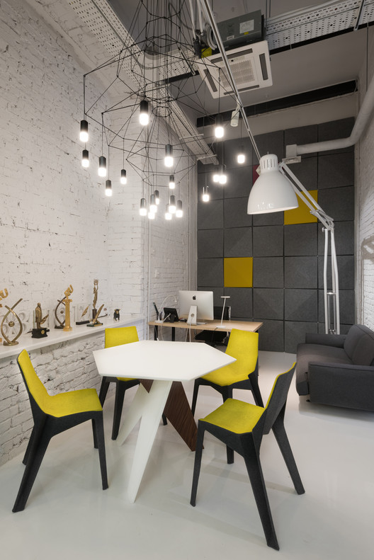 Gallery of Interior Design Elements That Enhance Comfort and ...