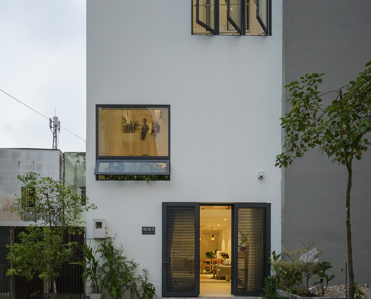 Bi & Sam House / T H I A Architecture - Exterior Photography, Door, Windows, Facade