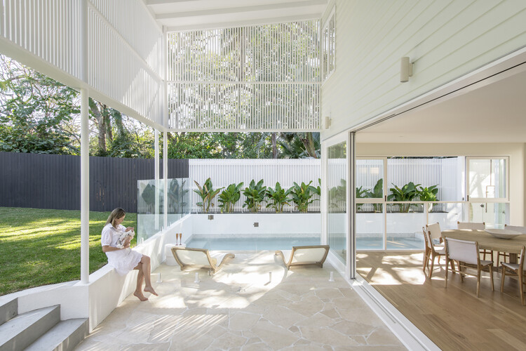 Bulimba Park House / DAHA - Interior Photography, Table, Chair, Patio