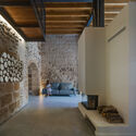 Casa tosca / Ghadban de Pascual architects - Fotografía interior, Fijación Vigas, Dormitorio