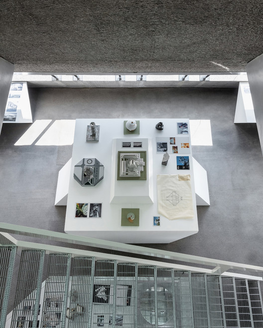 Agustín Hernández’s Architecture Studio opens its doors to present the exhibition "Beneath the Tree" - Image 5 of 24