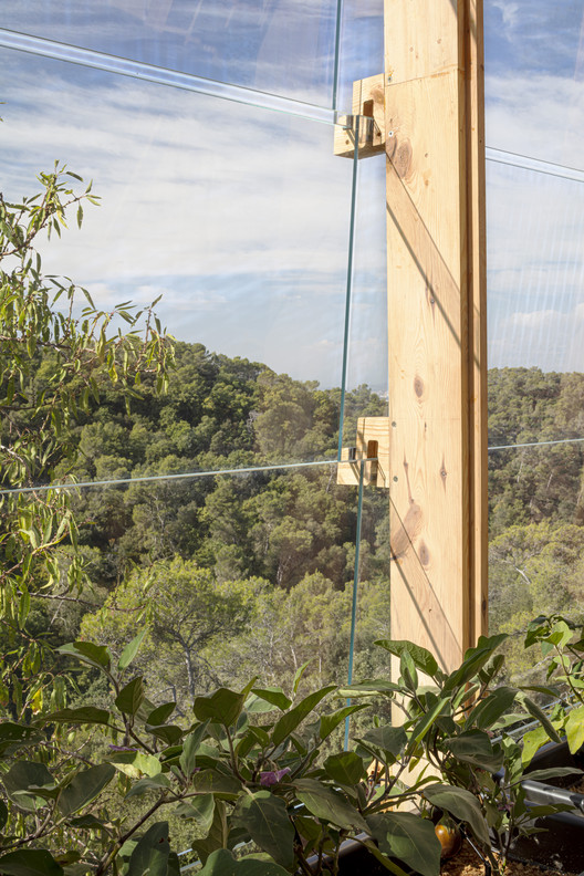Students build an ecological, self-sufficient, and scalable greenhouse prototype in Barcelona - Image 10 of 30