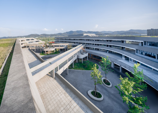Southwest Elementary School / MINAX Architects Southwest Elementary School / MINAX Architects - Image 12 of 38