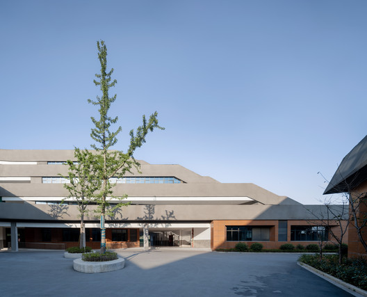 Southwest Elementary School / MINAX Architects Southwest Elementary School / MINAX Architects - Exterior Photography, Facade