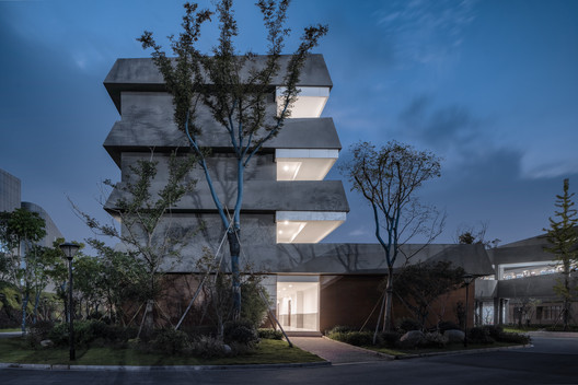 Southwest Elementary School / MINAX Architects Southwest Elementary School / MINAX Architects - Exterior Photography