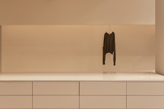 Boutique QYF / Sun Concepts Office Boutique QYF / Sun Concepts Office - Fotografía interior, Armarios