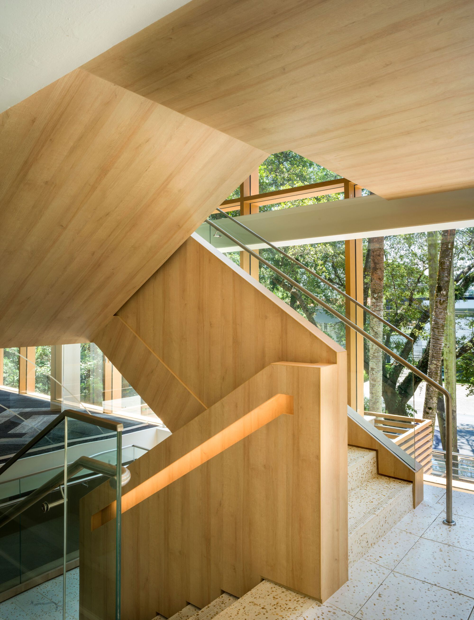 Gallery of BTG Bank Headquarters / Perkins&Will  - 12