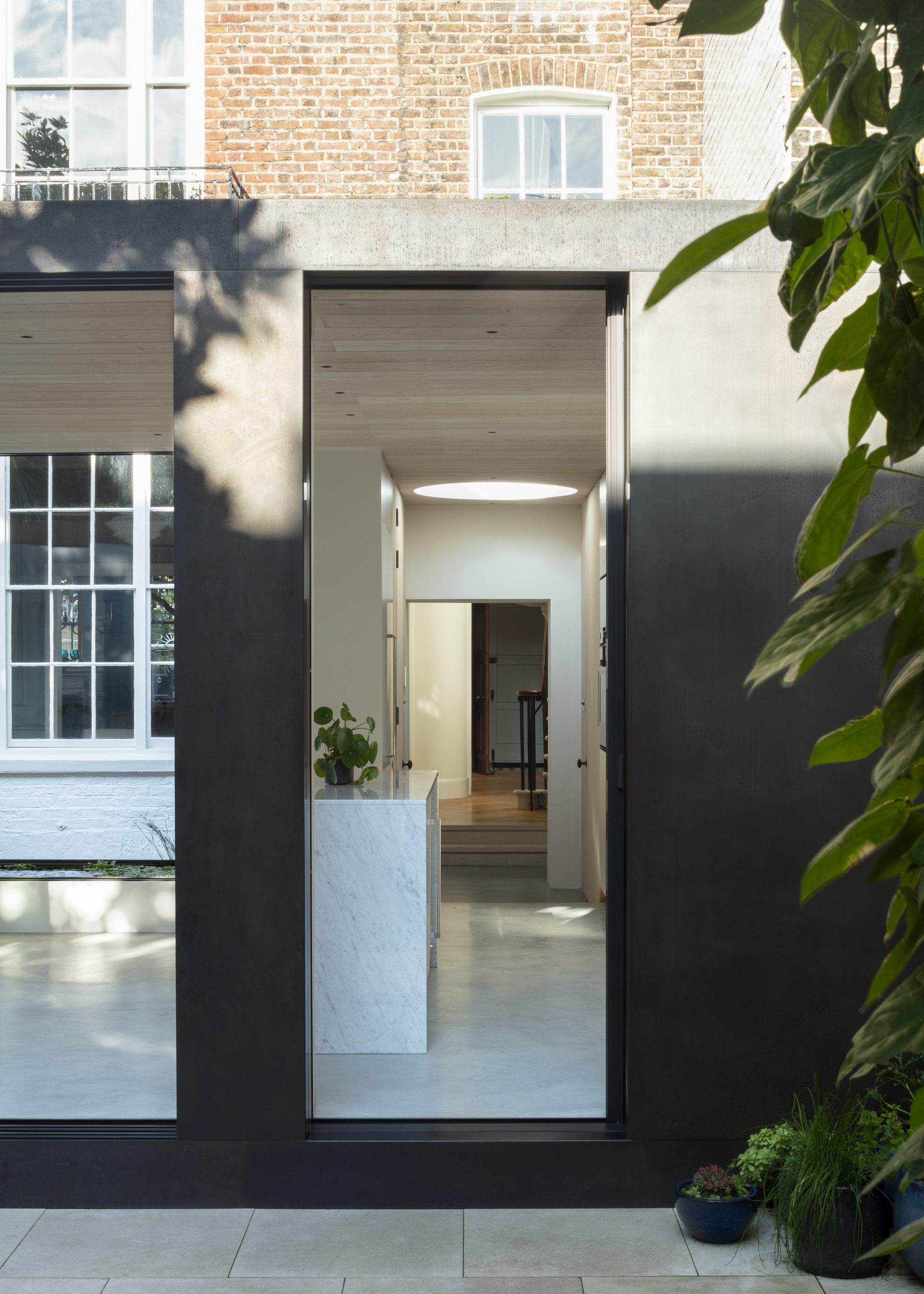 Gallery of Bloomsbury House and Mews / West Architecture 4