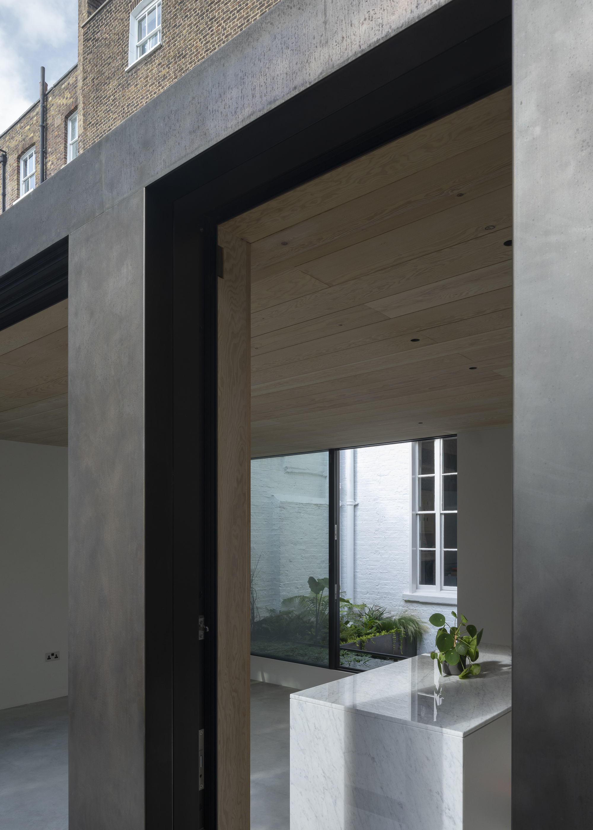 Gallery of Bloomsbury House and Mews / West Architecture 7