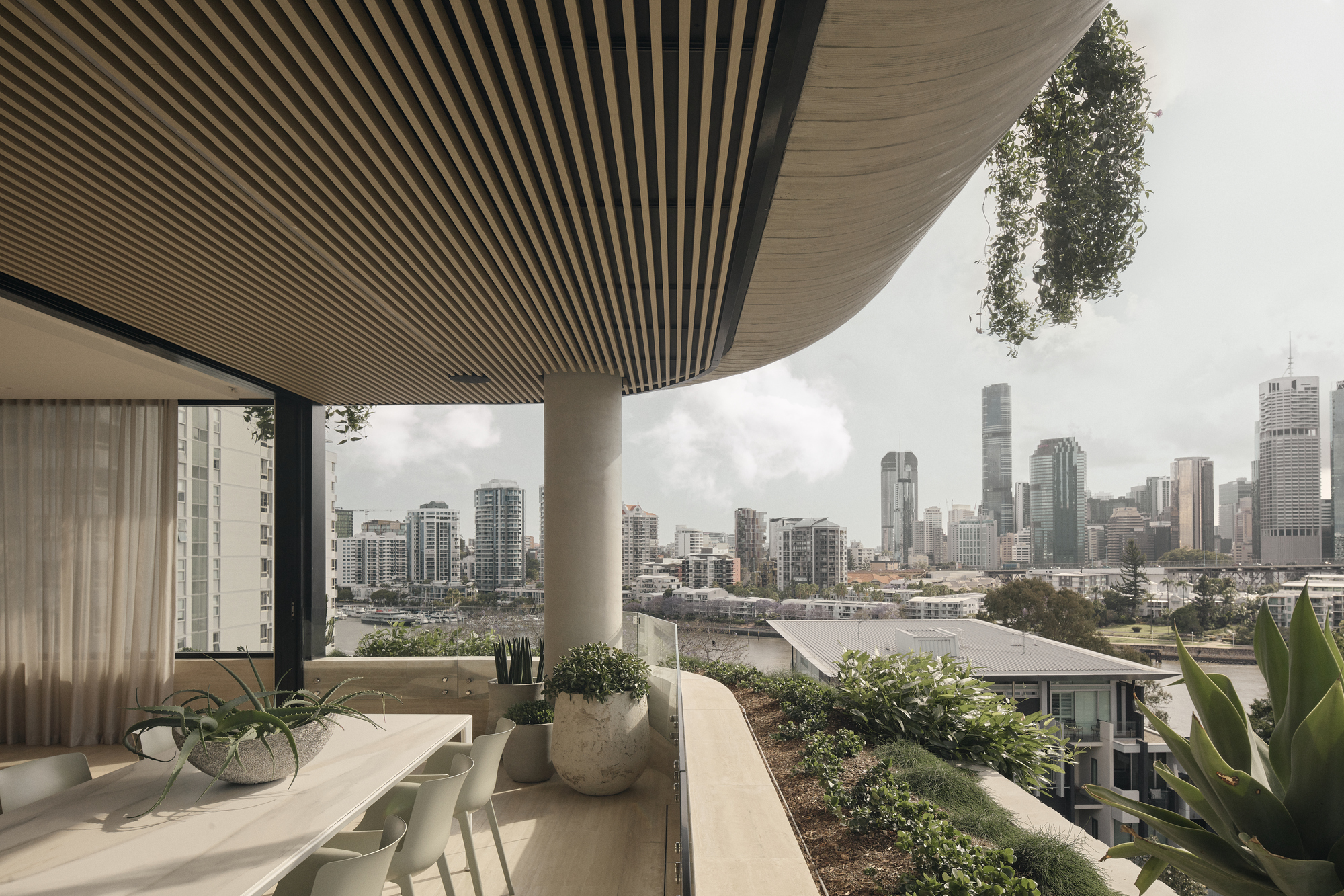 Gallery of Maison New Farm Multi-residential Complex / Graya + Joe ...