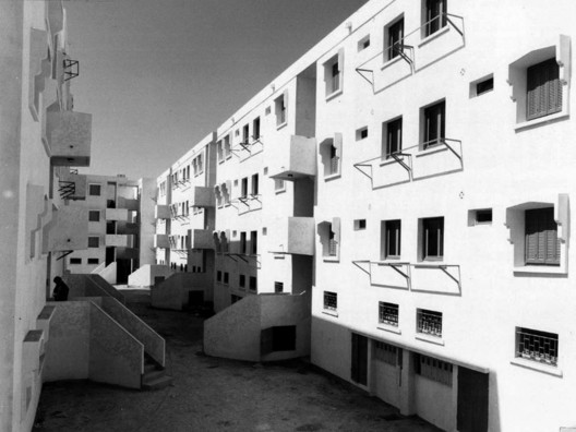 A periferia da cidade: subúrbios e habitação de baixo custo - Imagem 5 de 14