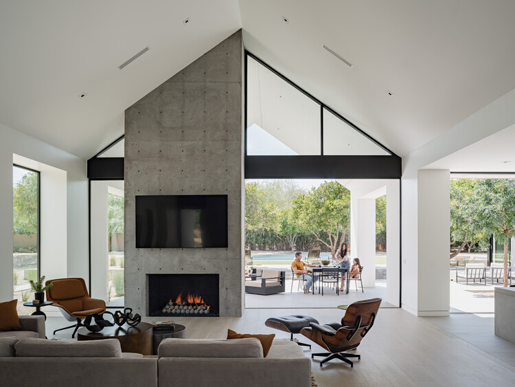 Hive House / The Ranch Mine - Interior Photography, Living Room, Chair, Windows