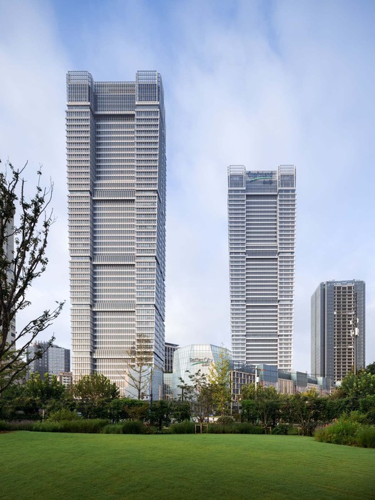 Raffles City The Bund / Pelli Clarke & Partners - Exterior Photography