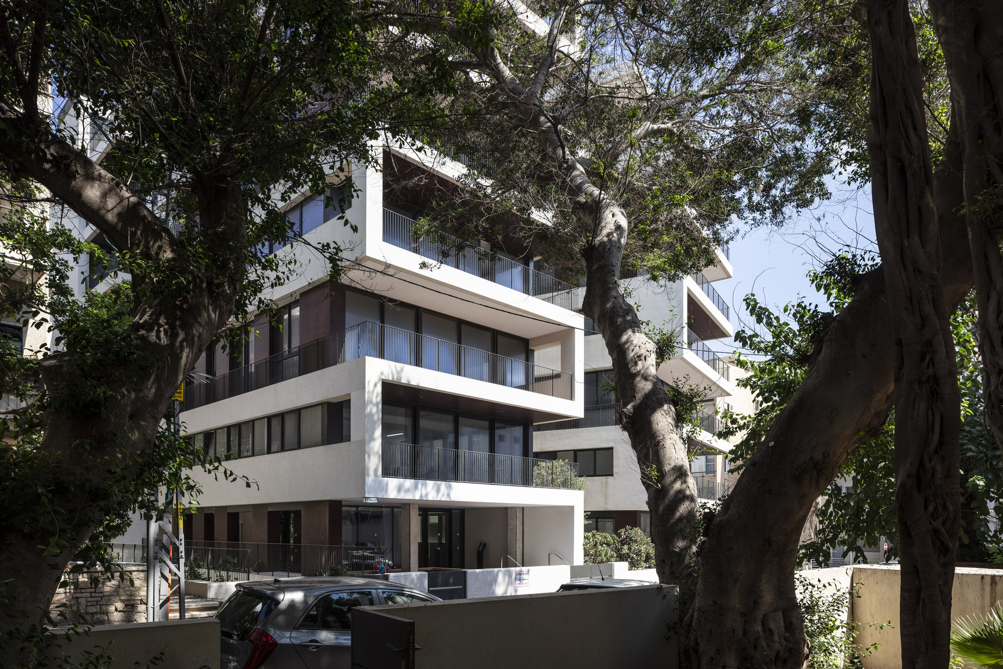 Gallery of Mapu 5 Residential Building / Bar Orian Architects - 5