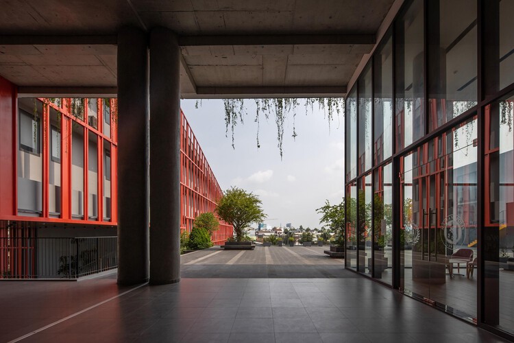 Sna Marianapolis International School, Bien Hoa Campus / BHA - Facade