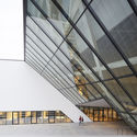 Como a arquitetura comunica o contexto cultural mais amplo: 4 projetos do Studio Libeskind - Image 2 of 4