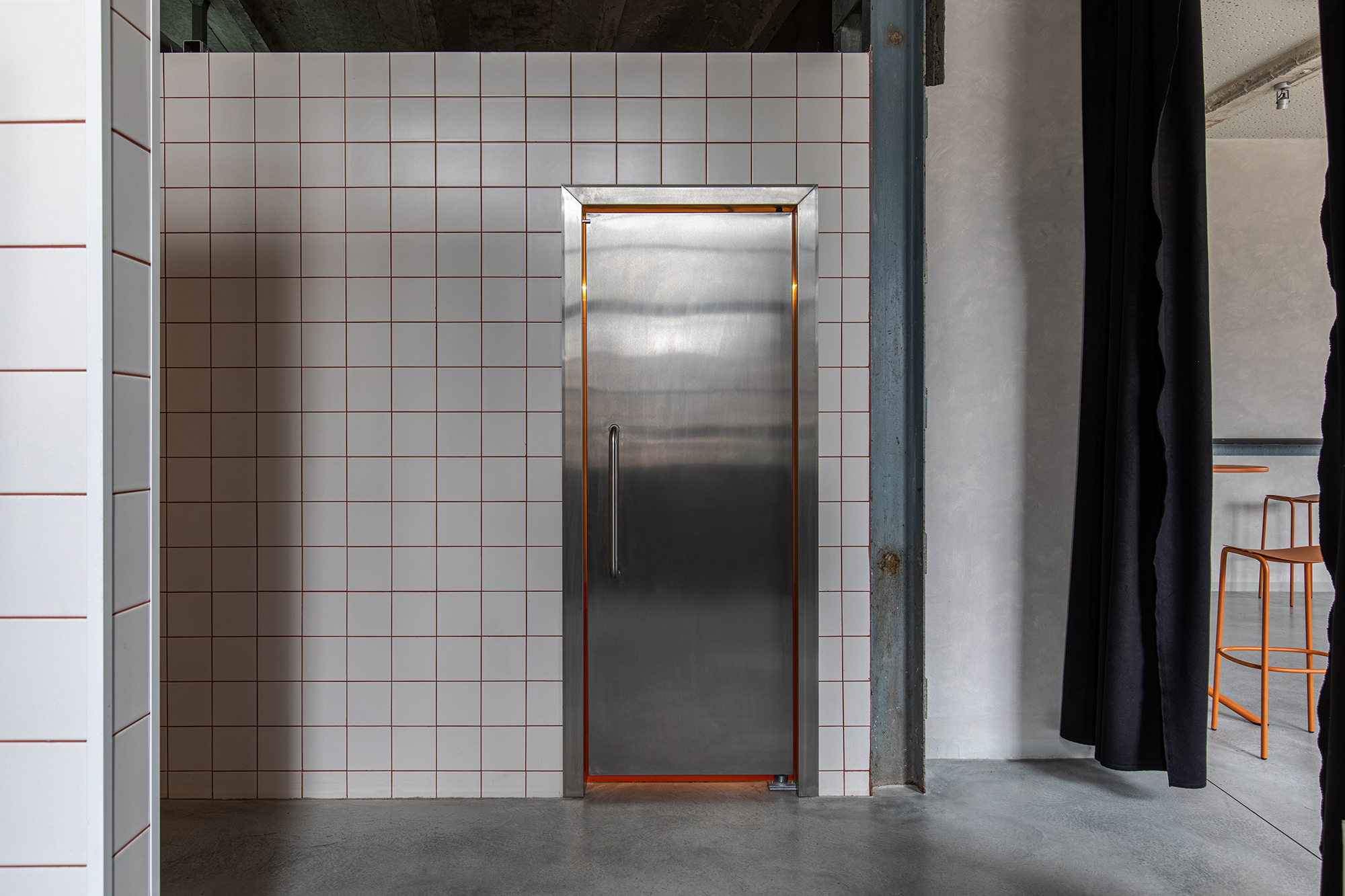 Gallery of Platforma Wolff DJ Bar / Apio Studio - 16