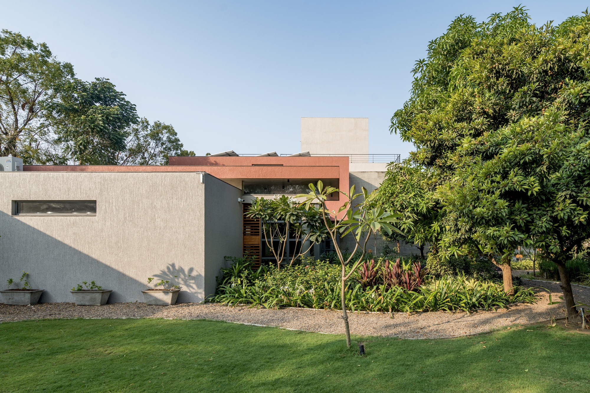 Gallery of The Foliage House / VPA Architects 12
