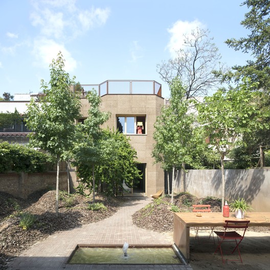 Ca L’Àgata House / El Fil Verd, Estudi d'Arquitectura - Exterior Photography, Facade, Windows, Garden