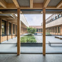  ICS Integrated Comprehensive School / Bez+Kock Architekten - Interior Photography, Facade, Beam