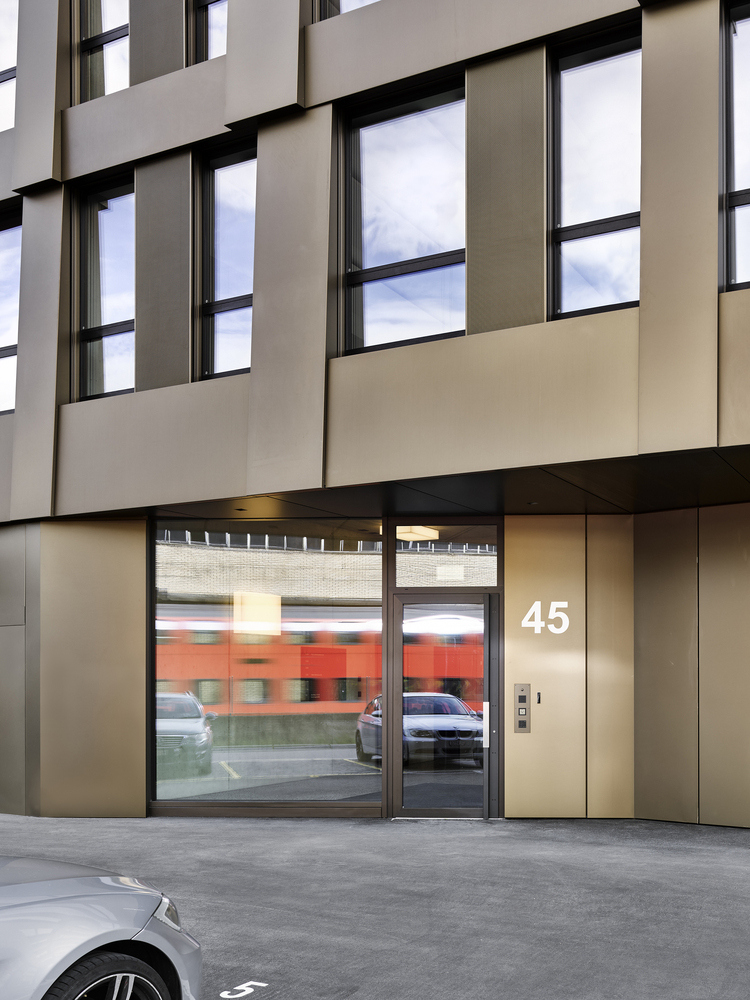 Gallery of Greencity Hotel and Office Building / Gigon / Guyer