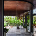 The Wing Residence / Alexis Dornier - Interior Photography, Houses, Table, Chair