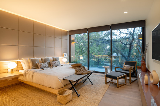 Casa rinde homenaje al legado del arquitecto mexicano Ricardo Legorreta - Imagen 14 de 19