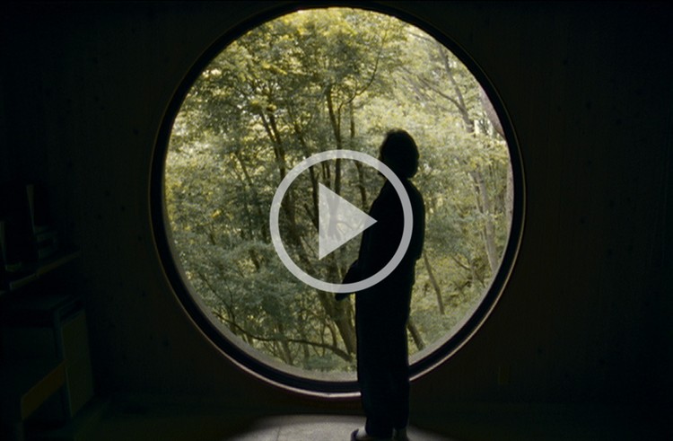 La torre de cápsulas Nakagin de Kisho Kurokawa y la tradición japonesa en la película Kochuu - Más Imágenes