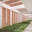 The Beauty of Simplicity: Getting to Know the Work of Lins Arquitetos Associados - Image 3 of 4