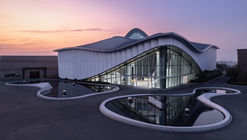 诺贝尔科技文化中心 / CROX