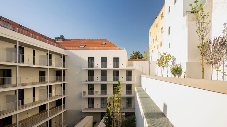 Edificio Intendente 57 / Ana Costa, arquitectura e design Ida - Fotografía exterior, Ventanas, Fachada