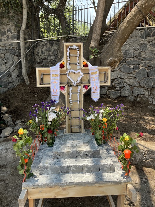 This is how the Day of the Holy Cross and Construction Workers' Day are celebrated in Mexico This is how the Day of the Holy Cross and Construction Workers' Day are celebrated in Mexico - Image 3 of 20